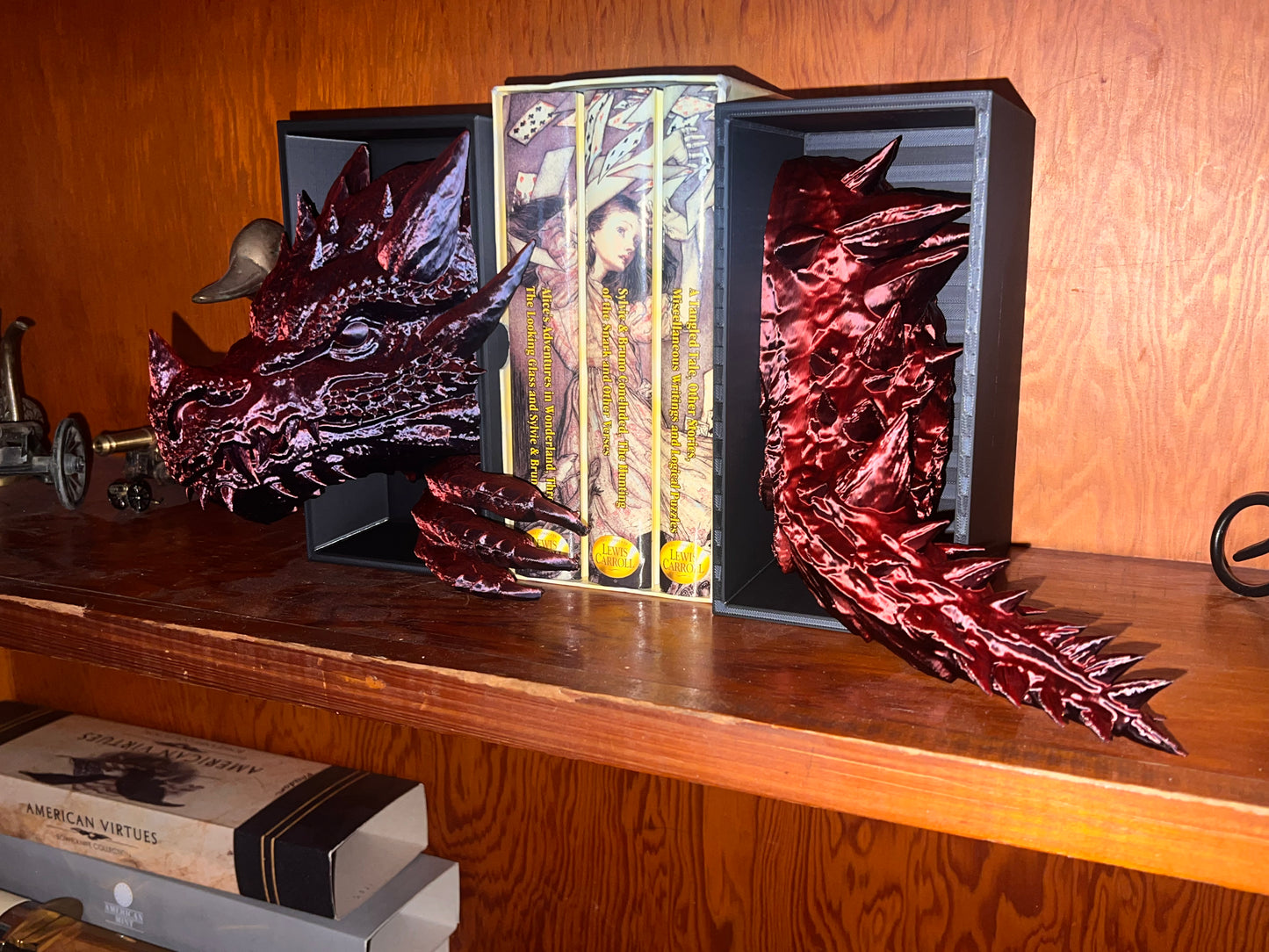 Book Nook Dragon